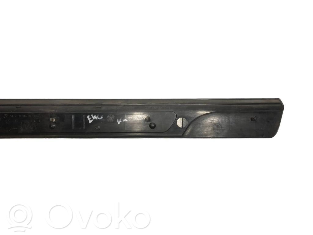 Front sill trim (inner)