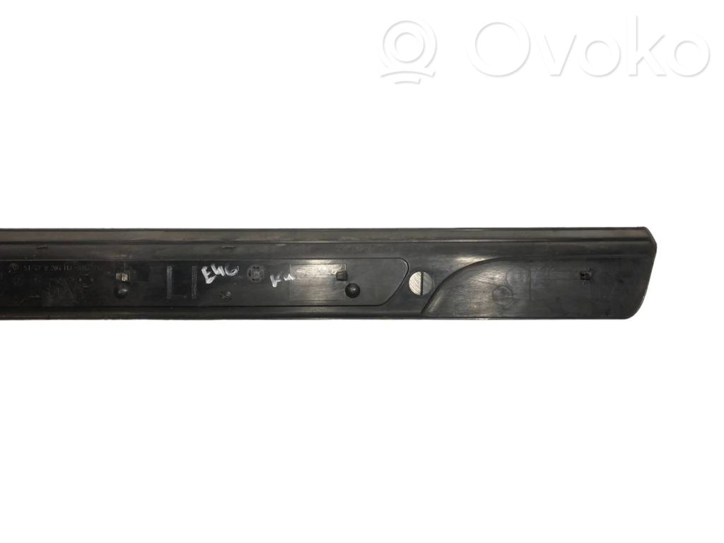 Front sill trim (inner)