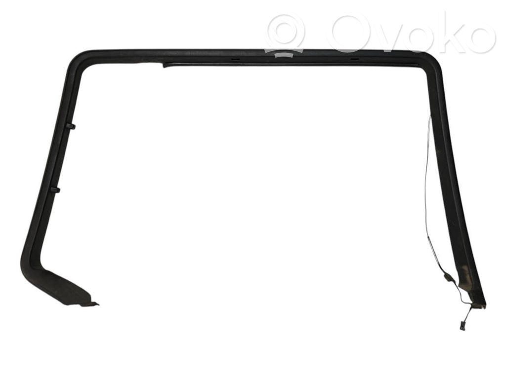 Занавеска на окне сзади