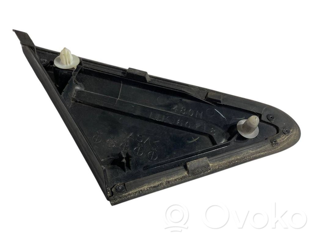 Spoguļa plastmasas dekoratīvā apdare