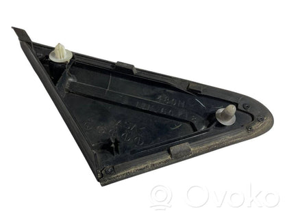 Spoguļa plastmasas dekoratīvā apdare