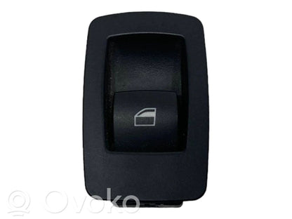 Power window switch