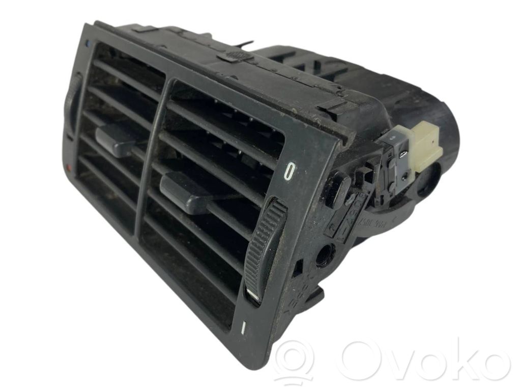 Aizmugurējā gaisa - ventilācijas reste