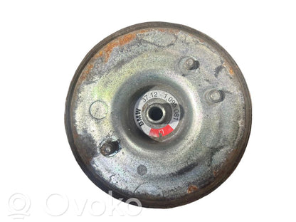 Aizmugurē gaisa spilvens