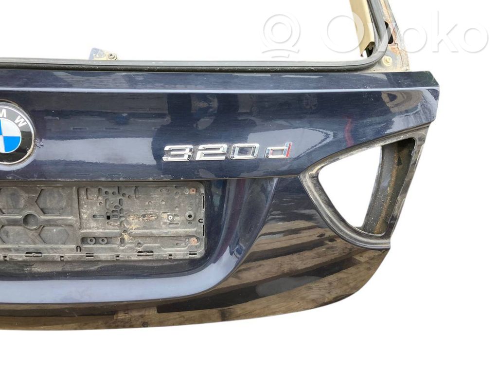 Aizmugurējais pārsegs (bagāžnieks)