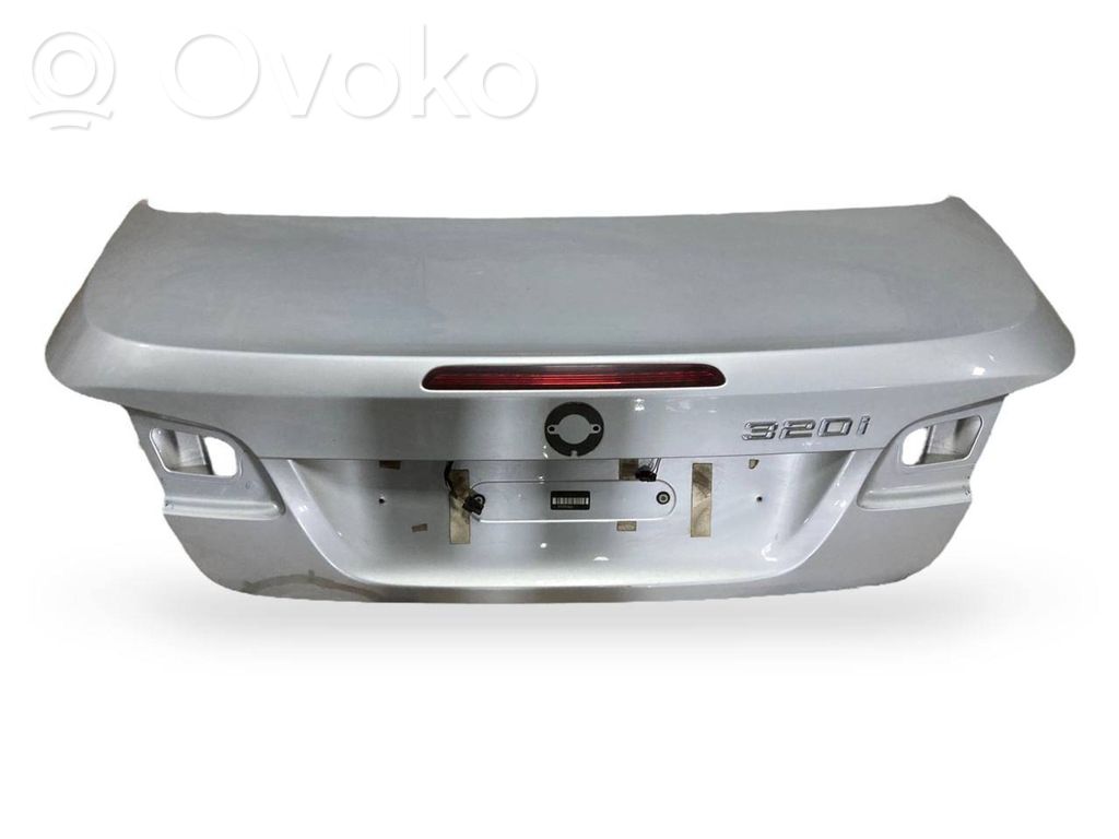 Aizmugurējais pārsegs (bagāžnieks)