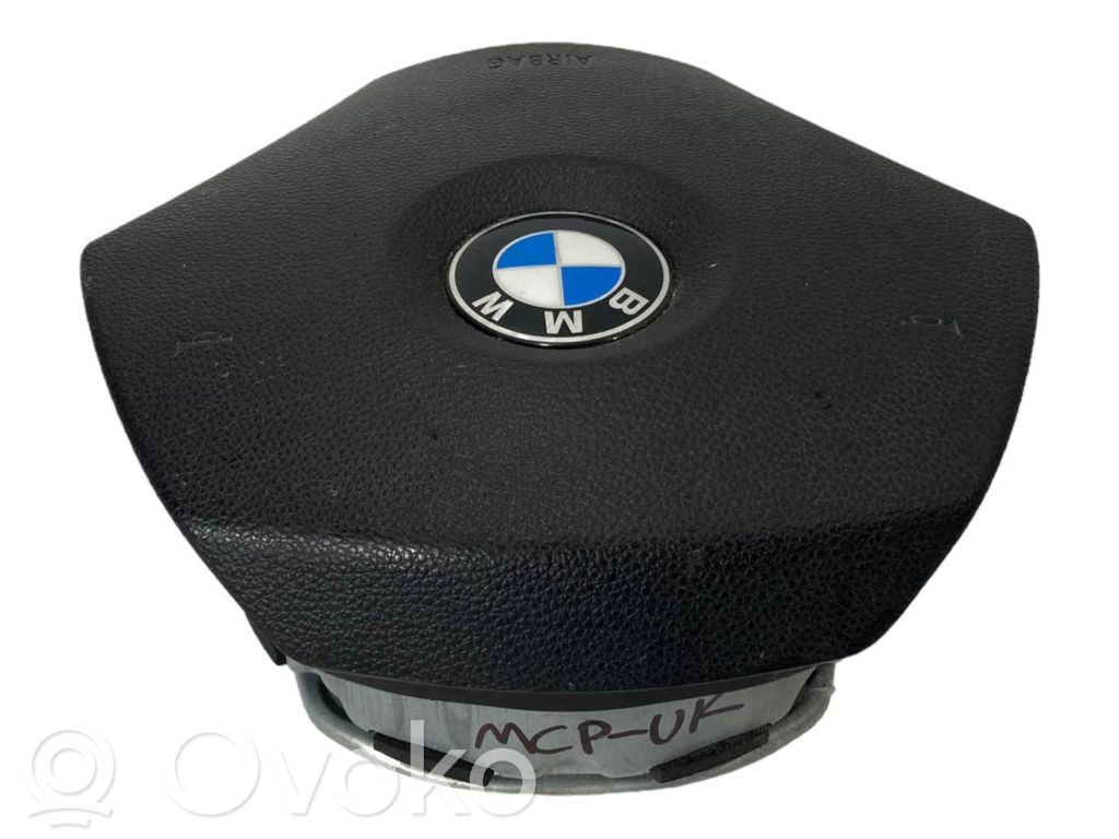 Steering wheel airbag