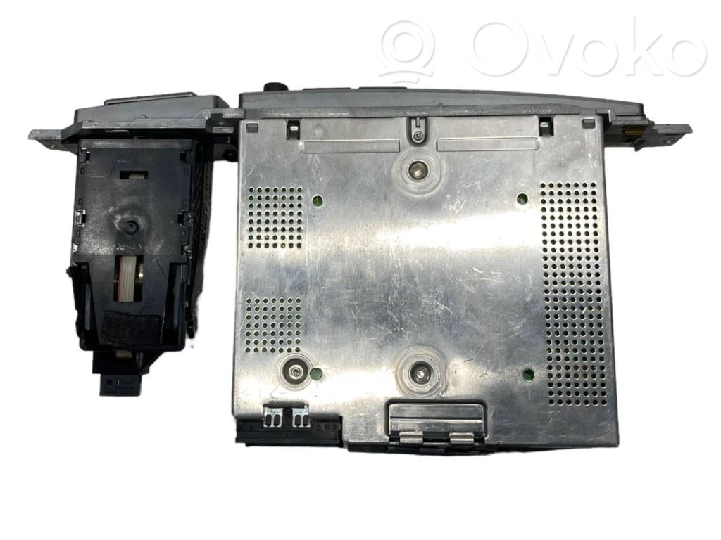 Радио / CD/DVD-плеер / навигация