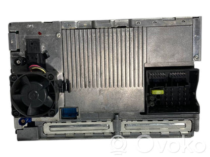 Radio / CD/DVD player / navigation