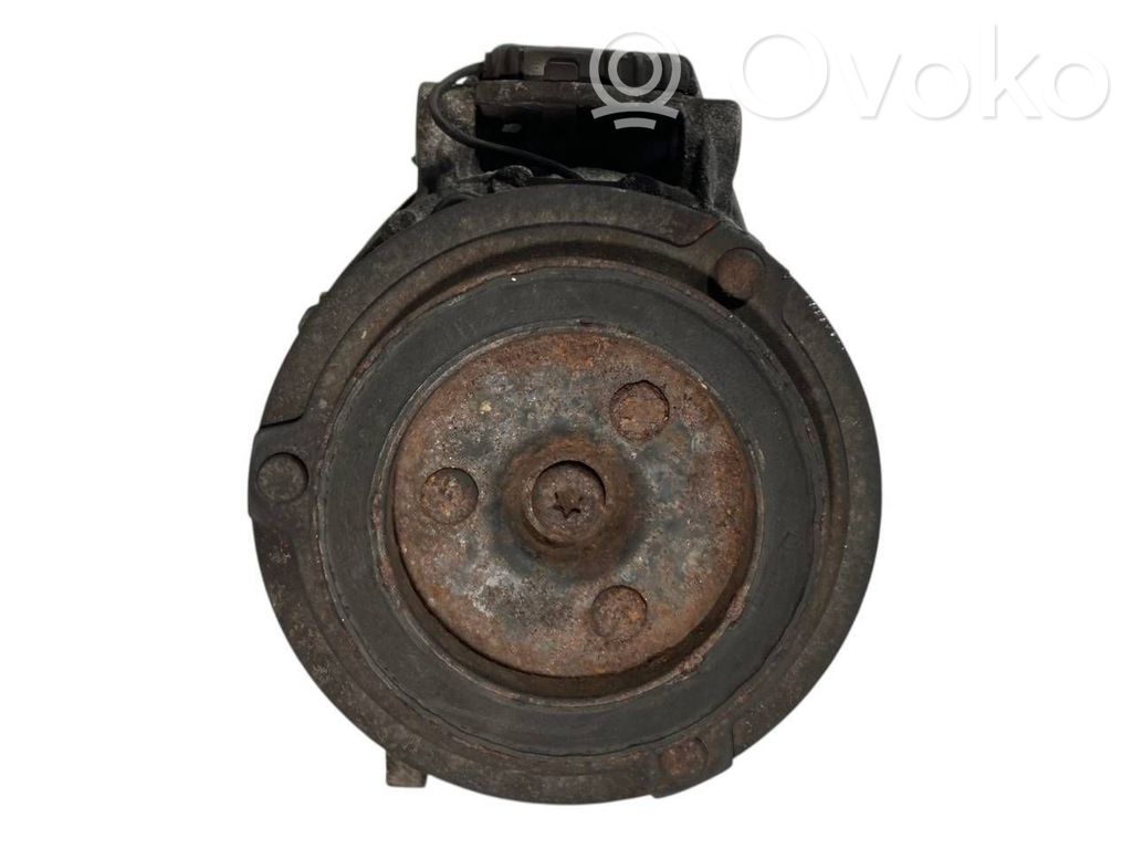 Air conditioner compressor (pump)