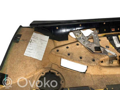 Priekšējo durvju apdare