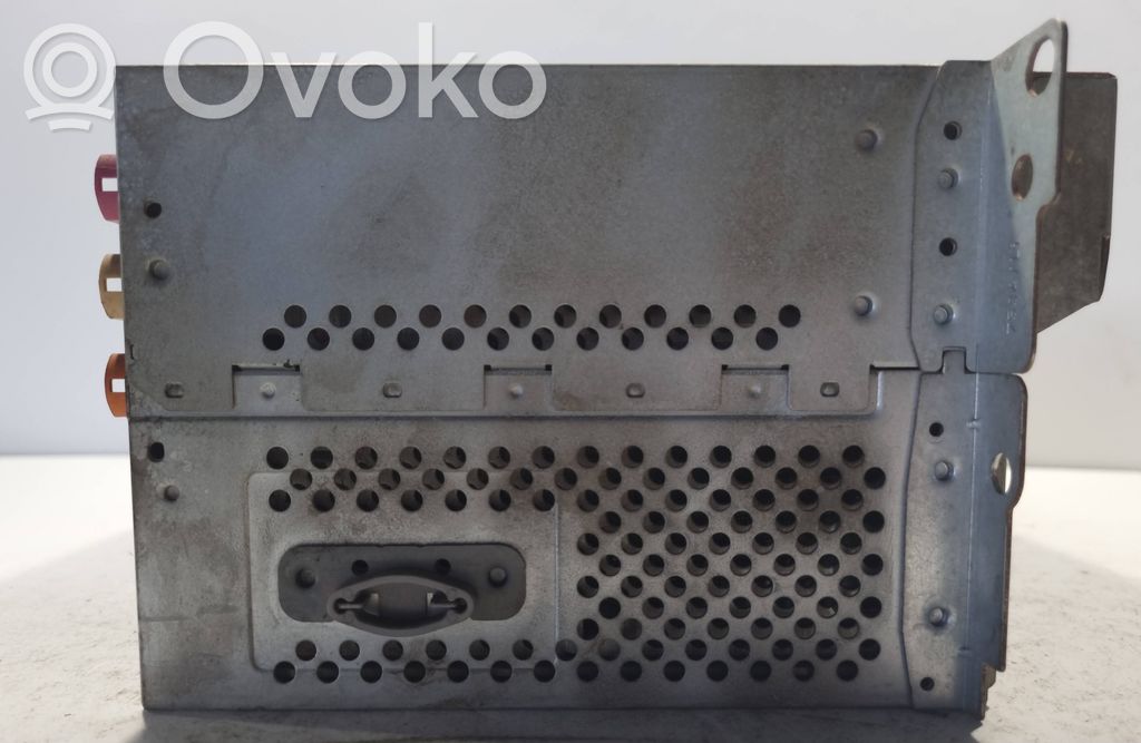 Радио / CD/DVD-плеер / навигация