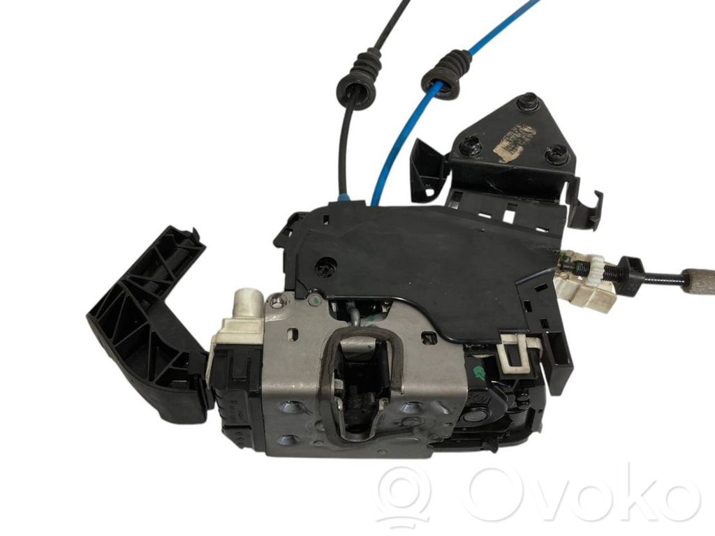 Aizmugurē slēdzene