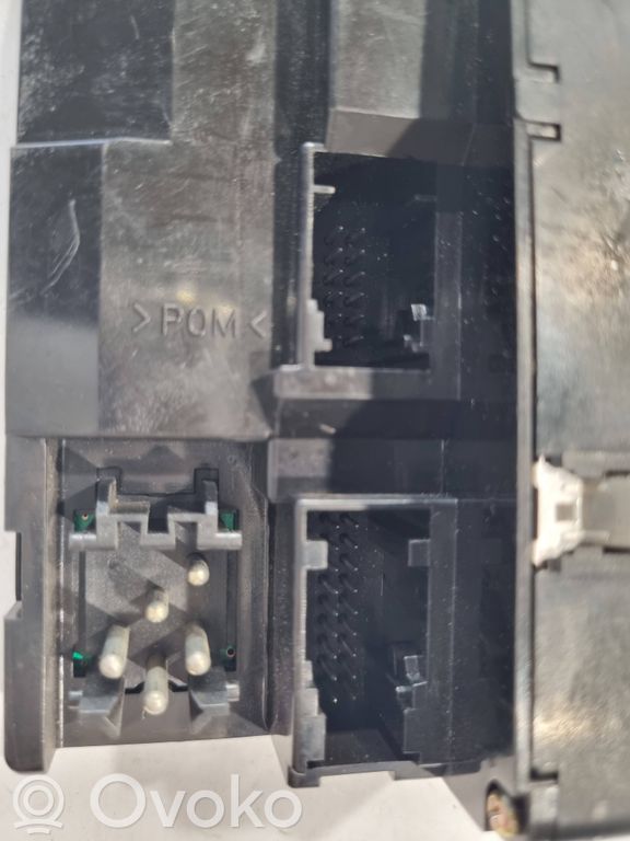 Power window switch