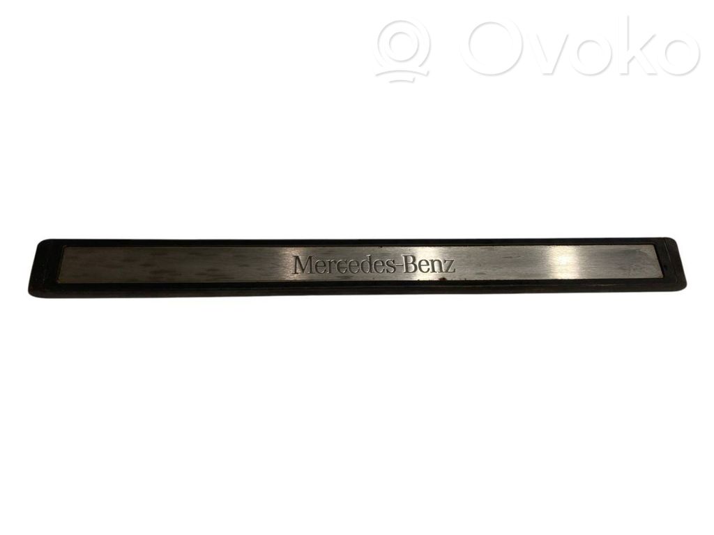 Front sill trim (inner)