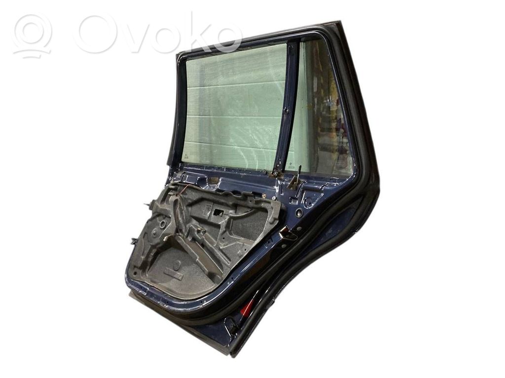 Задняя дверь