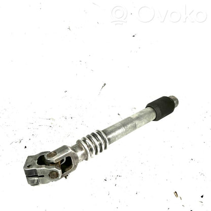 Stūresrata ass krustsavienojums