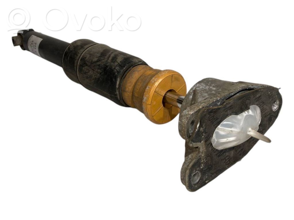 Aizmugurē amortizators