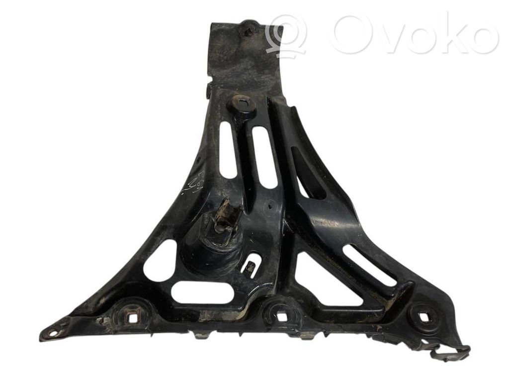 Кронштейн крепления заднего бампера