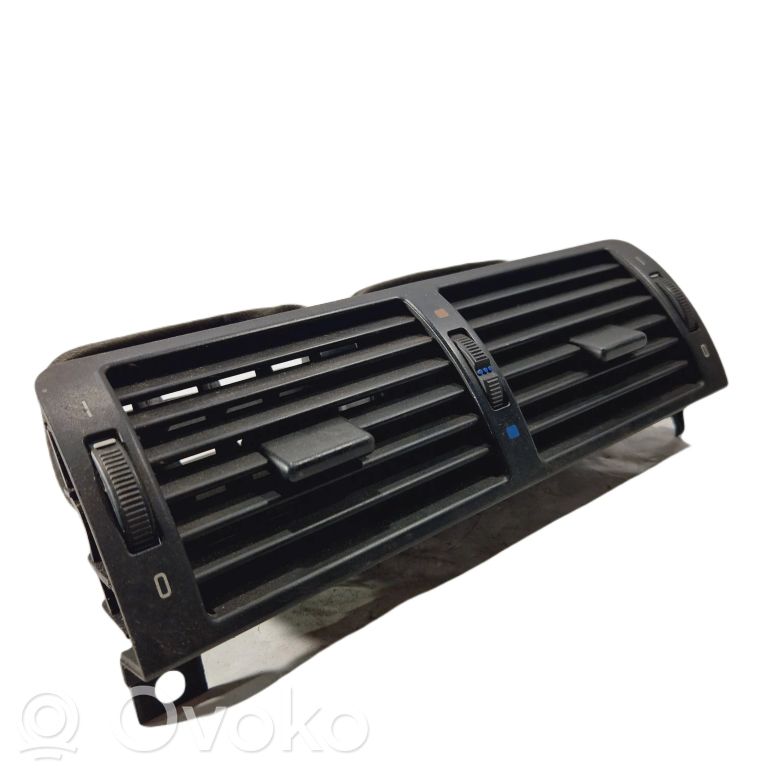 Centrālais gaisa ventilācijas režģis