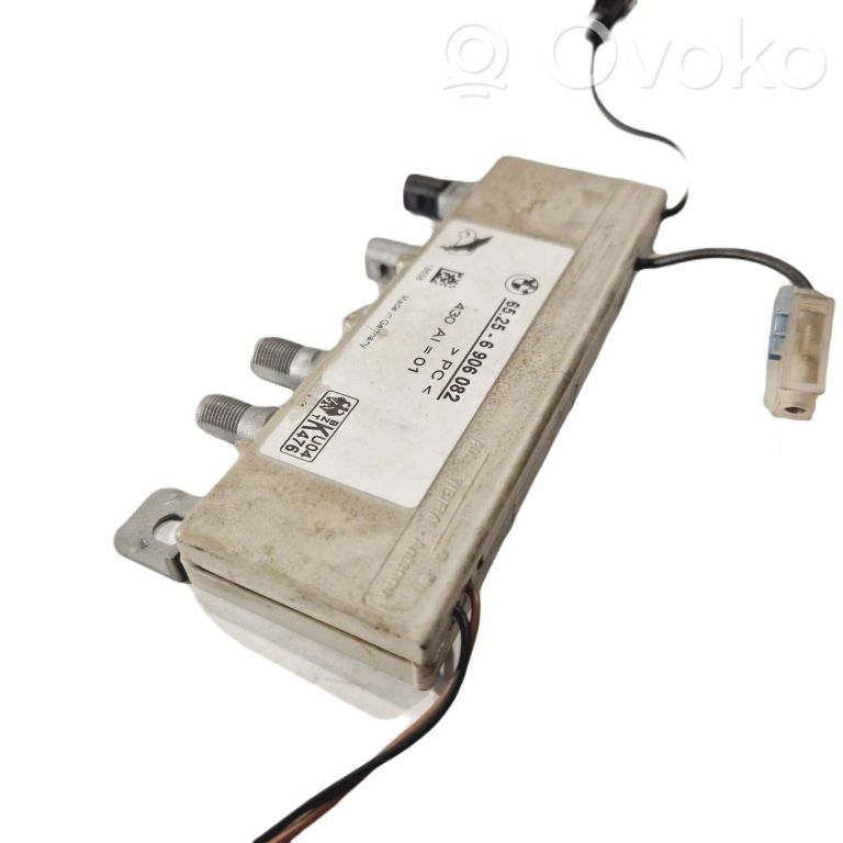 Radio antena