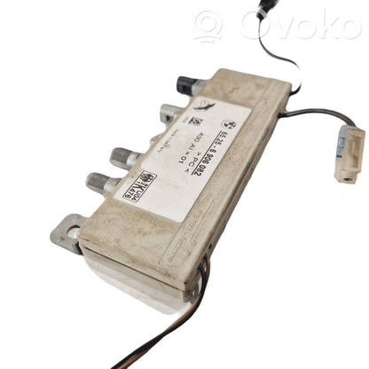 Radio antena