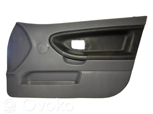 Priekšējo durvju apdare