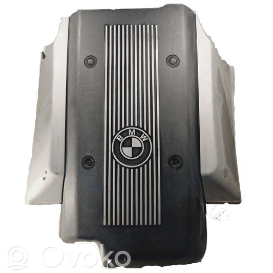 Крышка двигателя (декоративная отделка)