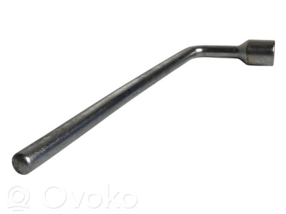 Riteņu uzgriežņatslēga