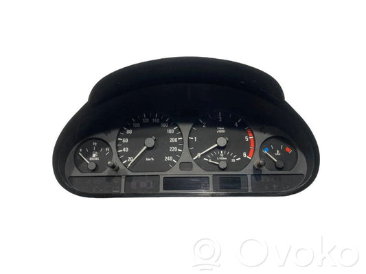 Spidometrs (instrumentu panelī)