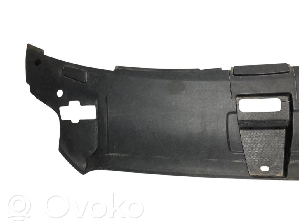 Dzinēja pārsega slēdzenes dekoratīvā apdare