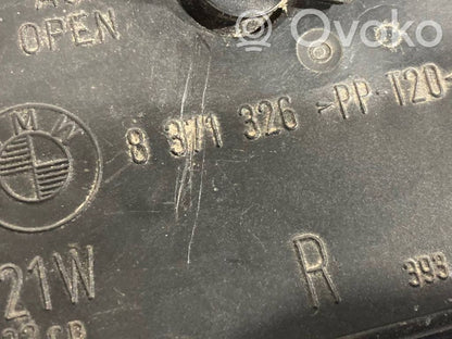 Aizmugures spuldzes vāka turētājs