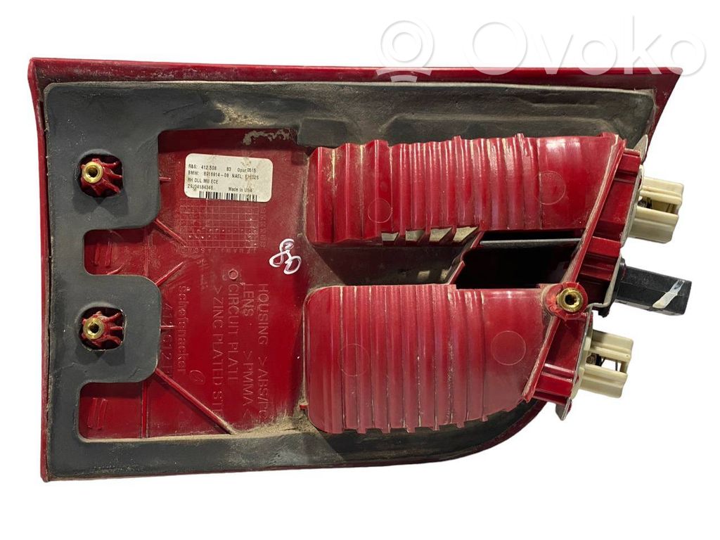 Aizmugurējais lukturis pārsegā