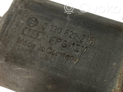 Priekšpusē elektriskā loga pacelšanas mehānisma komplekts