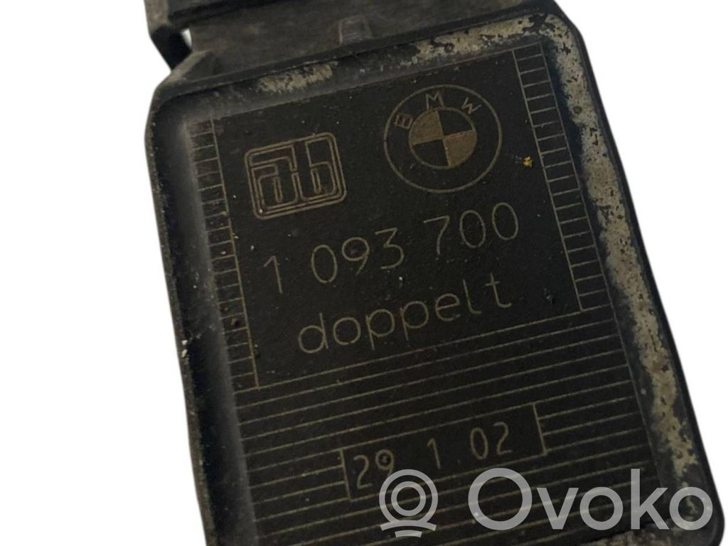 Augstuma sensors (priekšējo lukturu)