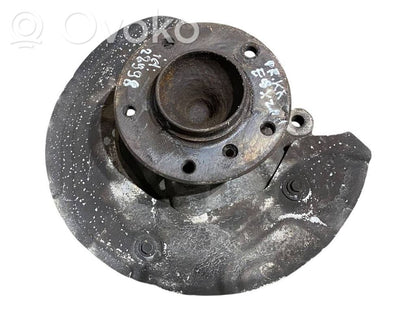 Priekšējā riteņa rumbas vārpstas šarnīrs (stupica, capfa)