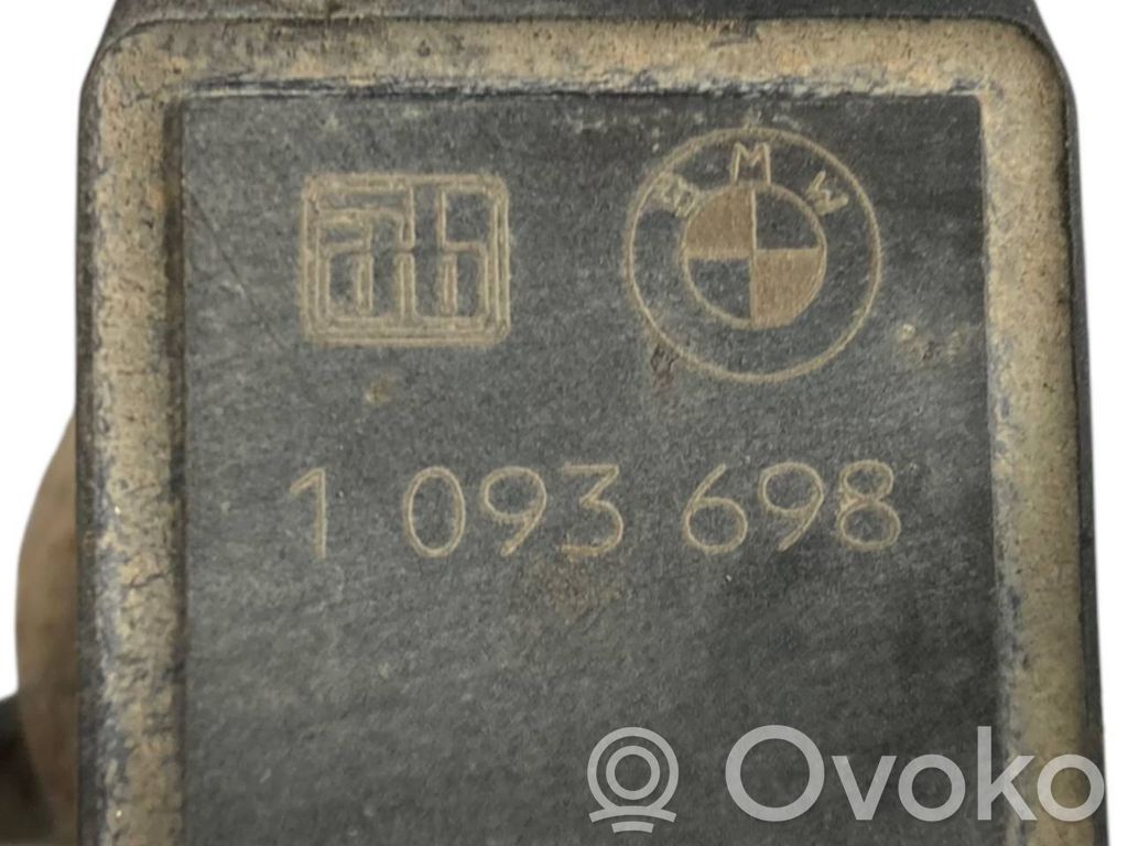 Augstuma sensors (priekšējo lukturu)