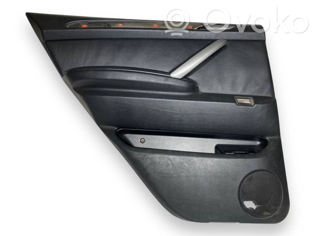 Rear door trim