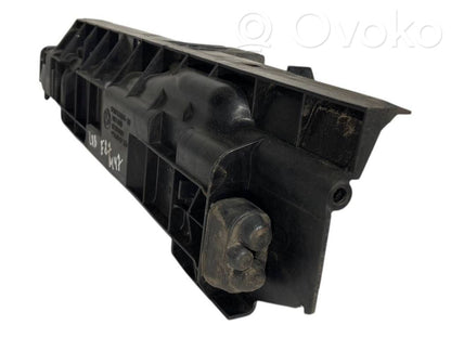 Radiatora (-u) turētājs / kronšteins