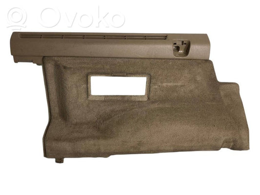 Bagāžnieka sānu apakšējās apdares panelis