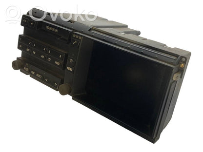 Radio / CD/DVD atskaņotājs / navigācija