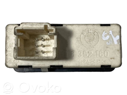 Seat adjustment switch(es)