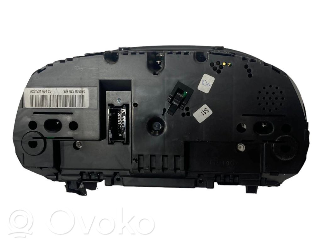 Spidometrs (instrumentu panelī)