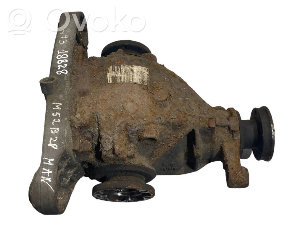 Aizmugurējais reduktors