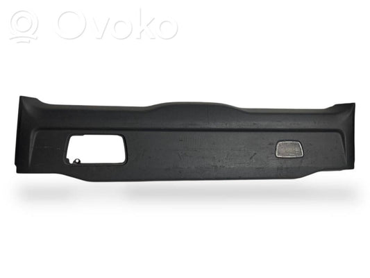 Galvenais apdares panelis