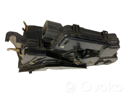 Aizmugurē slēdzene