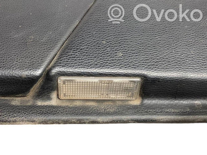 Priekšējo durvju apdare