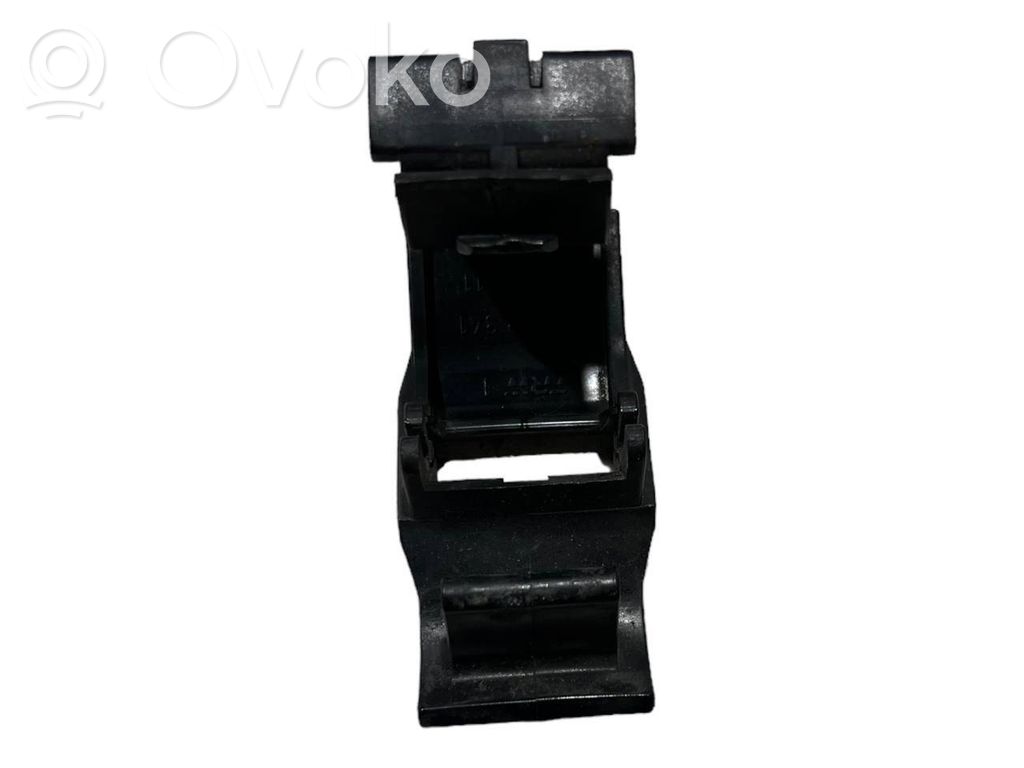 Radiatora (-u) turētājs / kronšteins