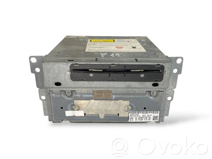 Radio / CD/DVD atskaņotājs / navigācija