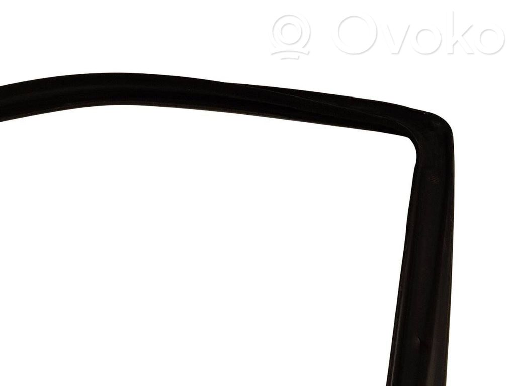 Aizmugurē apdares gumija (virsbūvē)